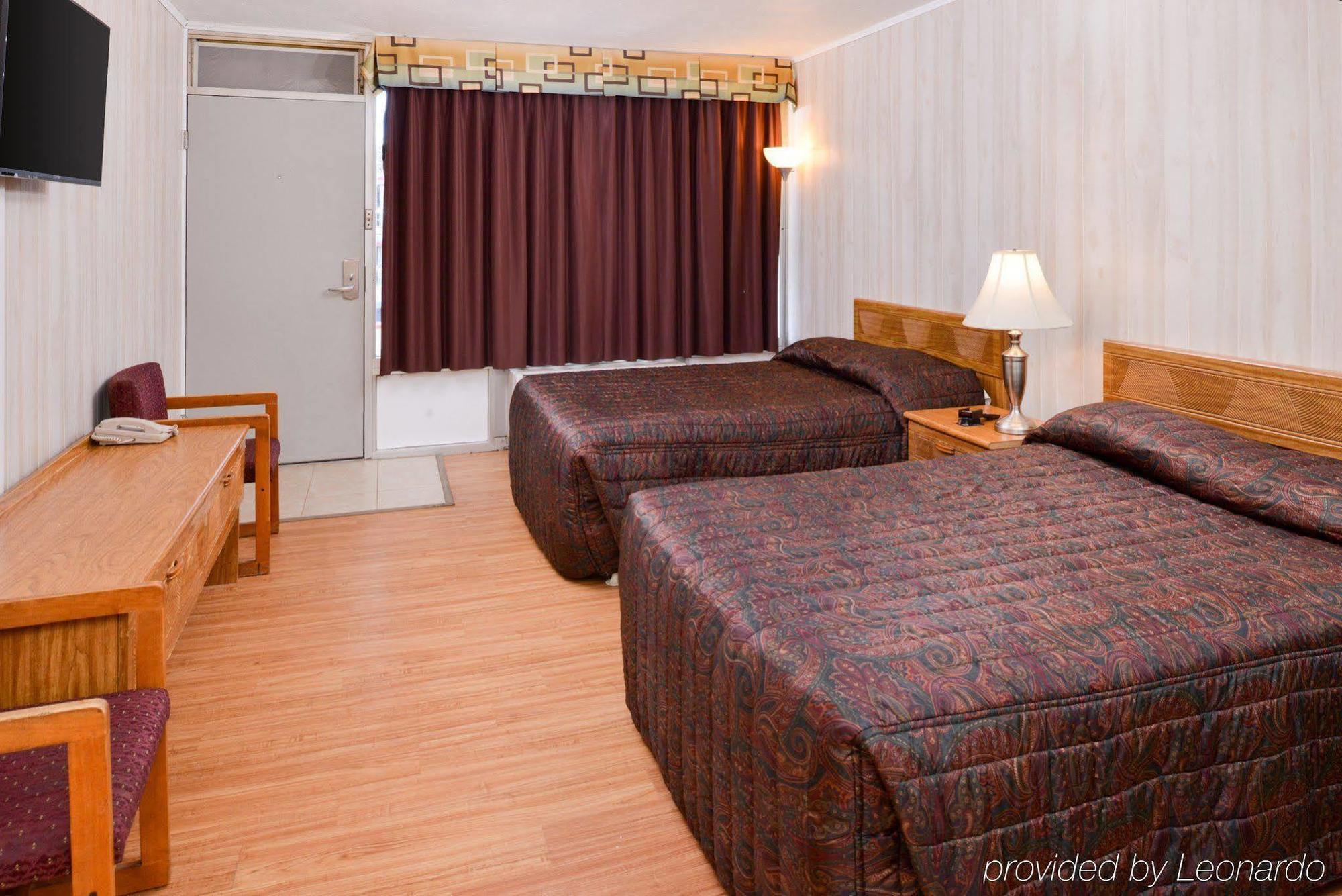 Red Carpet Inn Battleboro Exteriör bild